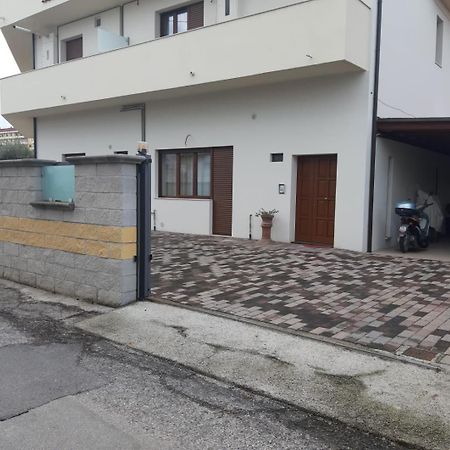 Ferienwohnung La Casa Di Carla Pescara Exterior foto