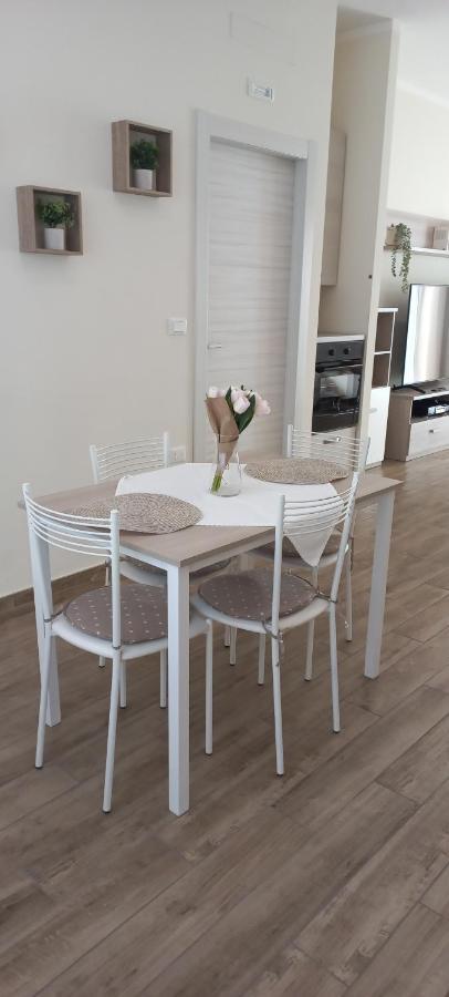 Ferienwohnung La Casa Di Carla Pescara Exterior foto