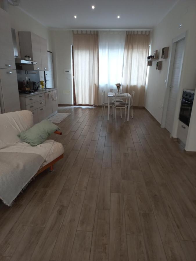 Ferienwohnung La Casa Di Carla Pescara Exterior foto